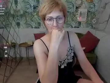 Paris_cherry  live sex cam