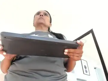Raquell_moore  live sex cam
