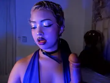 Sussy_lonndun  live sex cam