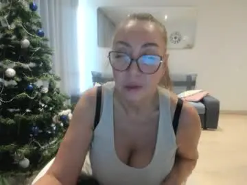 Tati74  live sex cam