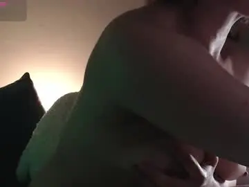 Velvet_lips01  live sex cam