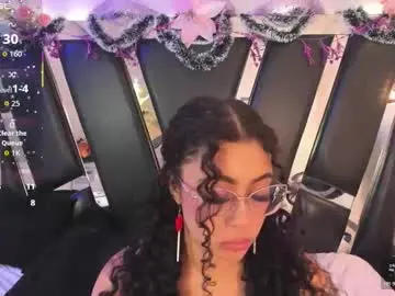 Antonellepiercee  live sex cam