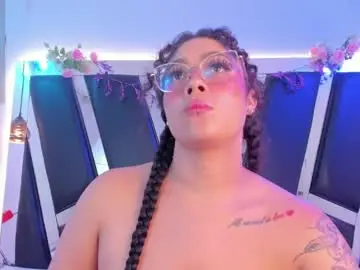 Antonellepiercee  live sex cam