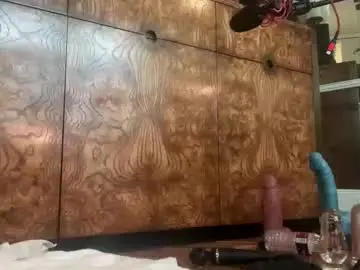 Avalonnfoxx  live sex cam