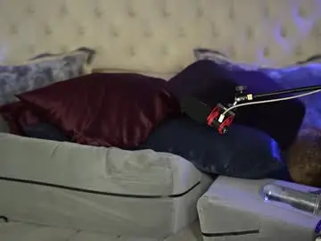 Avalonnfoxx  live sex cam