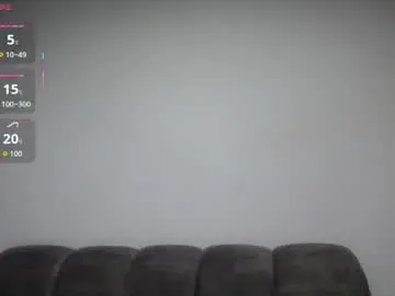 Emilyhines__  live sex cam