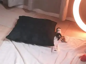 Katlyn_martins  live sex cam