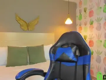 Kitty_sweeety_  live sex cam