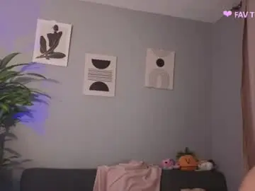 Loaluxury  live sex cam