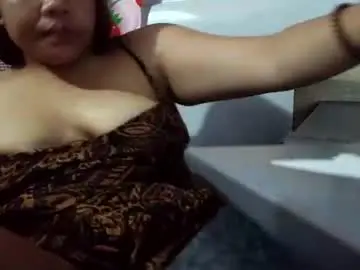 Loveslut4u  live sex cam