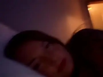 Meganismeean  live sex cam