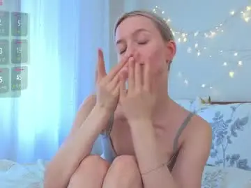 Minnietammy  live sex cam