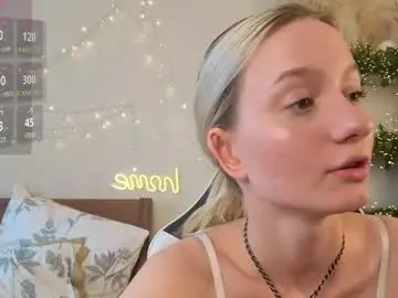 Minnietammy  live sex cam