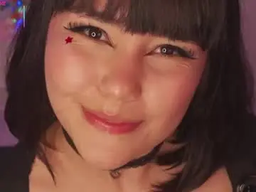 Moon_eyess  live sex cam