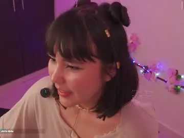 Moon_eyess  live sex cam