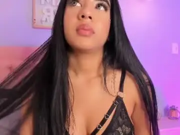 Naomy_gyal_  live sex cam
