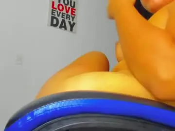 Queen_melodyy  live sex cam