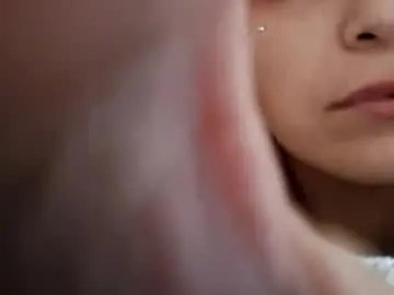 Sexiimamii4real  live sex cam