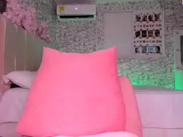 Shelutty  live sex cam