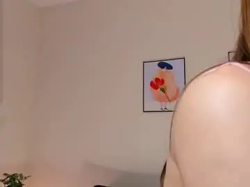 Sweet_and_flirt  live sex cam