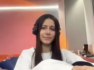 Celinebinegar  live sex cam