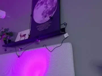 Cristalcornner_  live sex cam