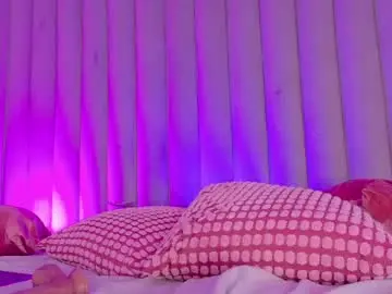 Cristalcornner_  live sex cam