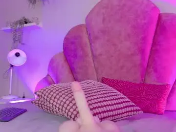 Cristalcornner_  live sex cam
