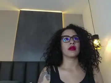 Katyrataylor__  live sex cam