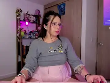 Lauu_r  live sex cam