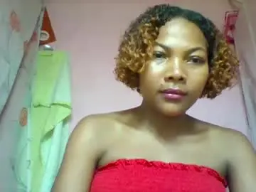 Lyndah19  live sex cam