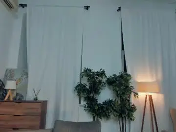 Mia_thooorn  live sex cam