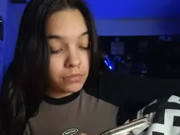 Sweetieslikebutter  live sex cam