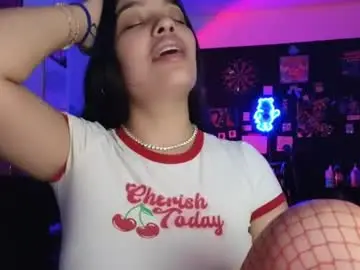 Sweetieslikebutter  live sex cam