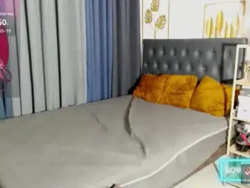 Yna_moran  live sex cam