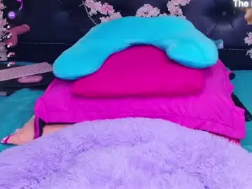 Adriana_55  live sex cam