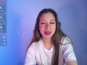 Airi_piercee  live sex cam