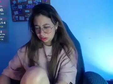 Airi_piercee  live sex cam