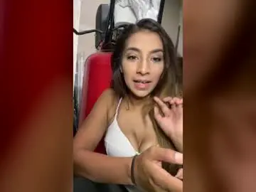 Briellarinella  live sex cam