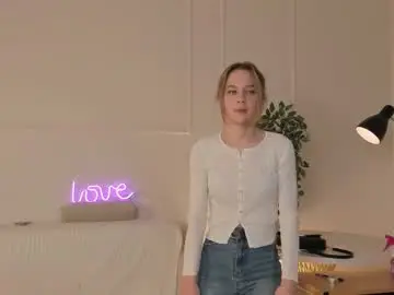 Colbylevering  live sex cam