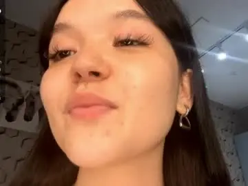Deannarmold  live sex cam