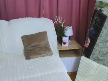 Emilycuper  live sex cam