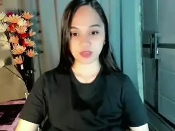 Hilarymolly  live sex cam