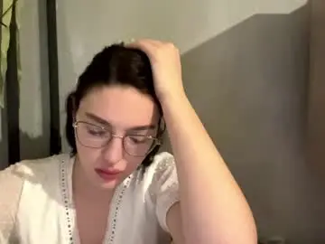 Hollisguerrette  live sex cam