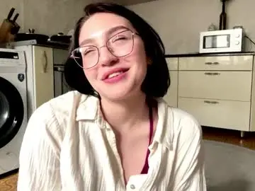 Hollisguerrette  live sex cam