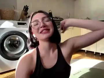 Hollisguerrette  live sex cam