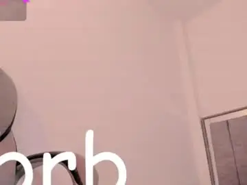 Holly_16  live sex cam