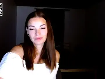 Ivorymuse  live sex cam