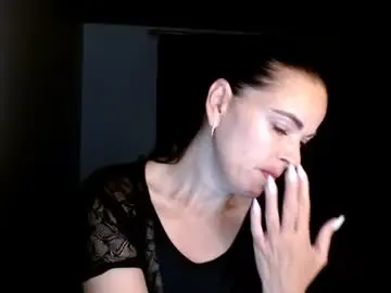Ivorymuse  live sex cam