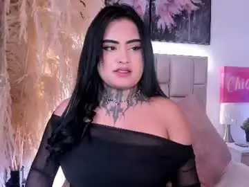 Lairahearvy  live sex cam